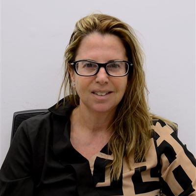 אושרית תורגמן — מנהלת ויועצת יופי, מרום מדיקל קליניק